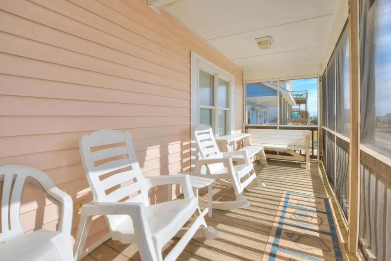 Just Peachy * Oak Island