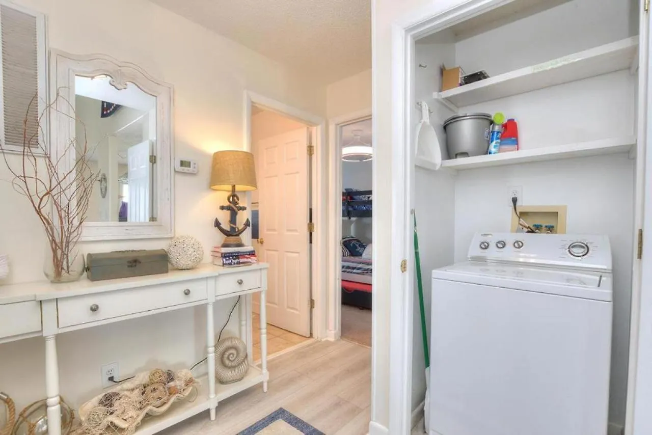 Holiday home Just Peachy Oak Island