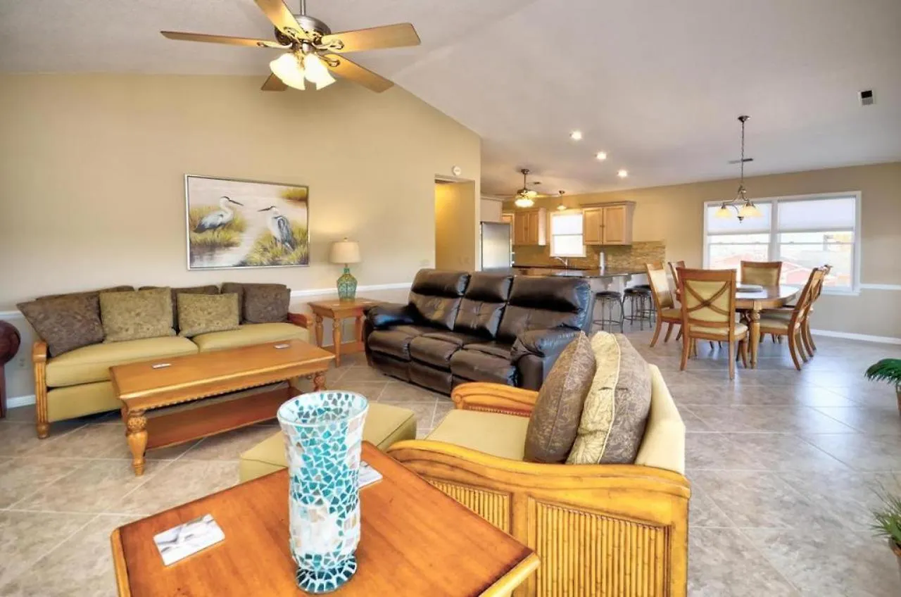 108 W Yacht Drive Holiday home Oak Island