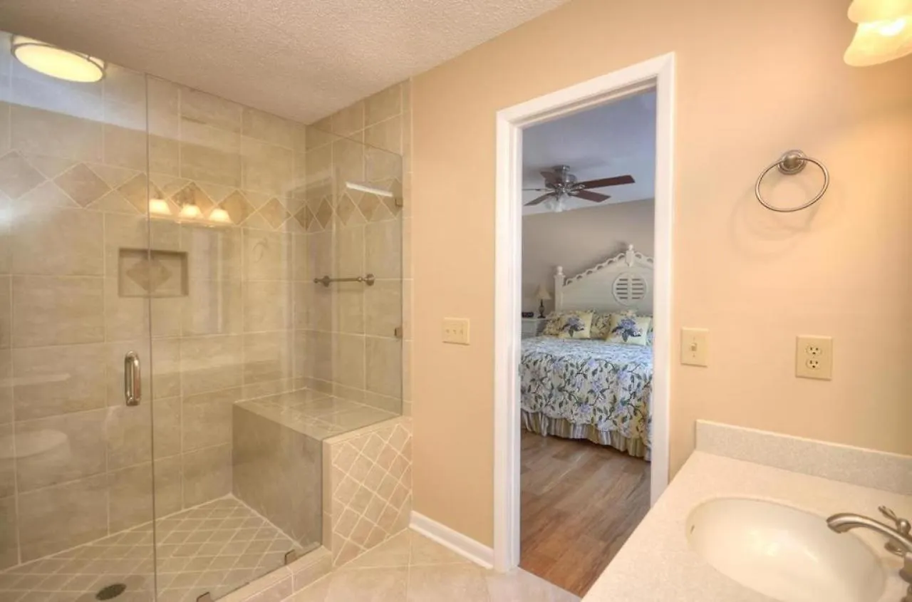 108 W Yacht Drive * Oak Island