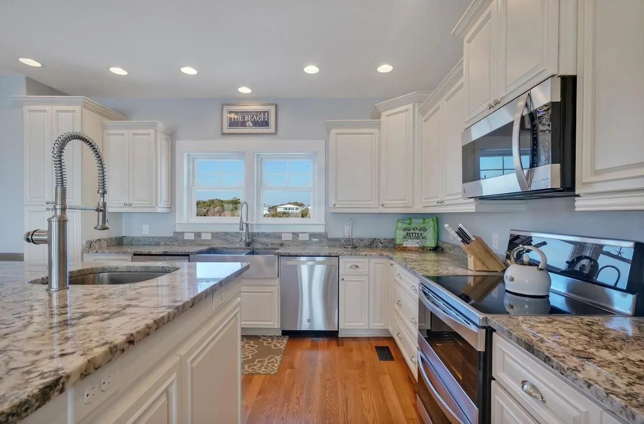 6807 East Drive-the Orange House Oak Island