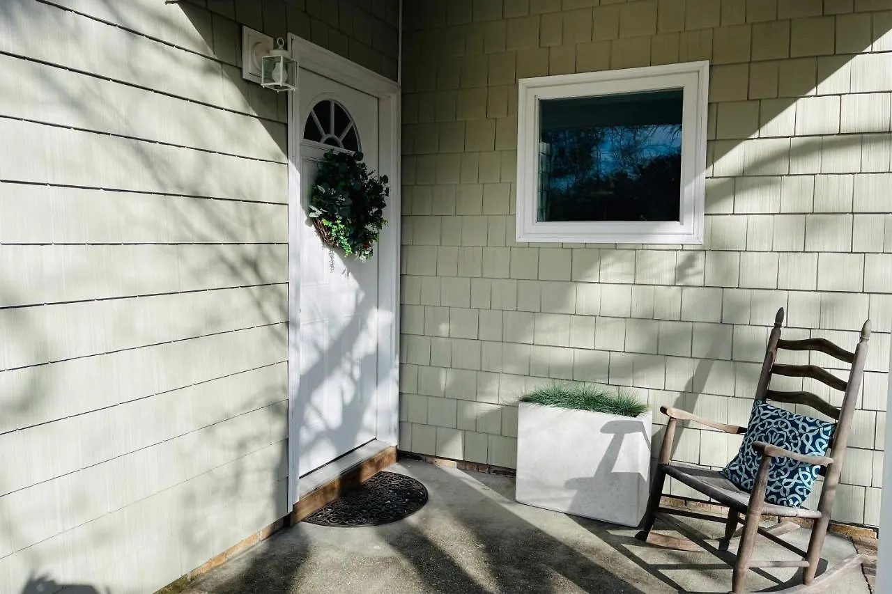 Holiday home Minutes To Long Beach!