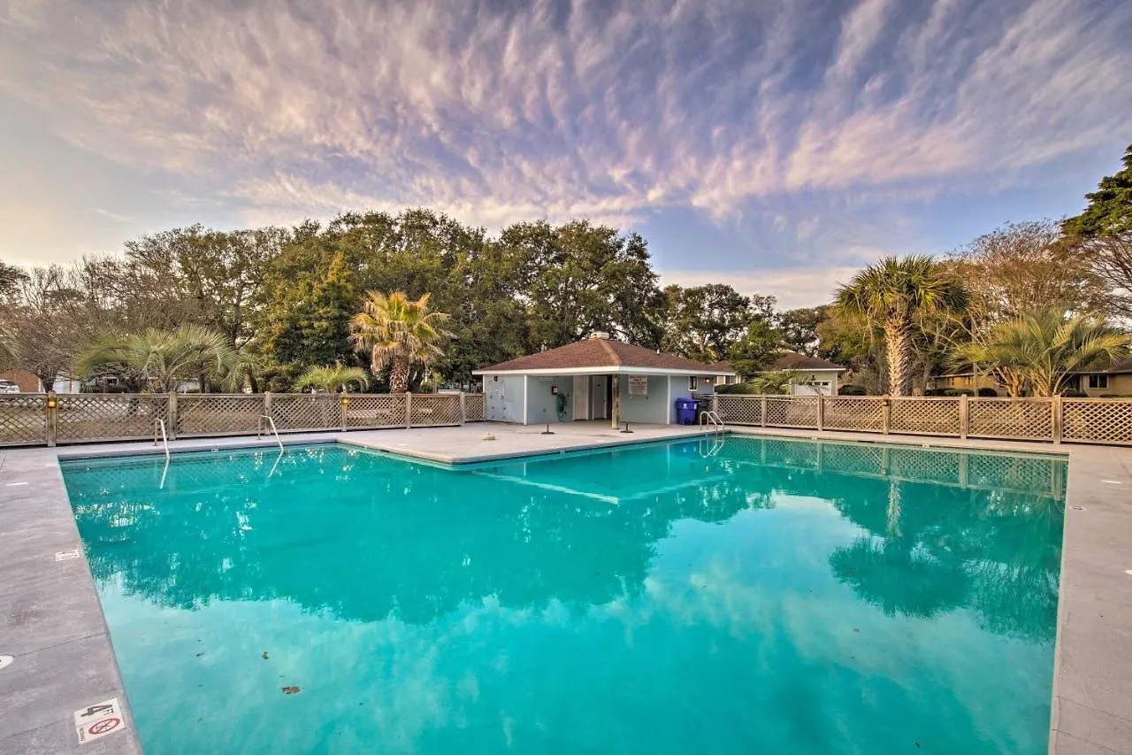 Apartment Sound Of The Sea With Pools!