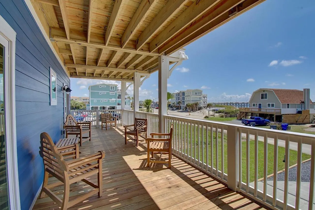 A Perfect Landing Oak Island