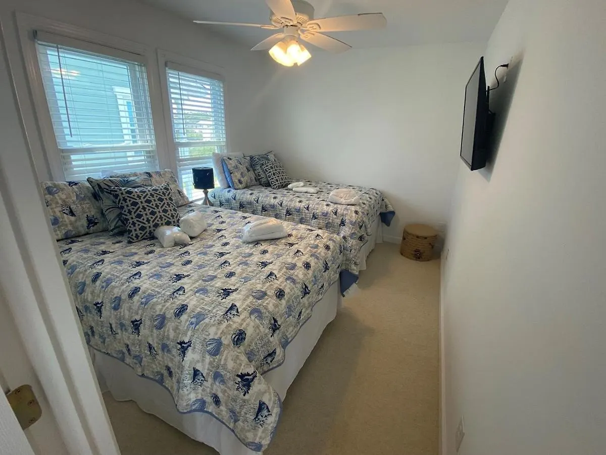 Flying Point Holiday home Oak Island