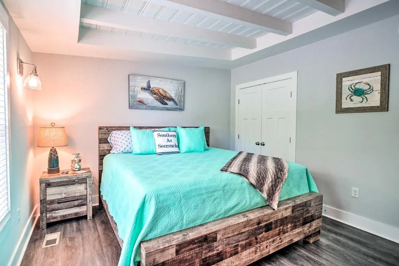 Modern Escape 1 Mile To Long Beach! Holiday home *