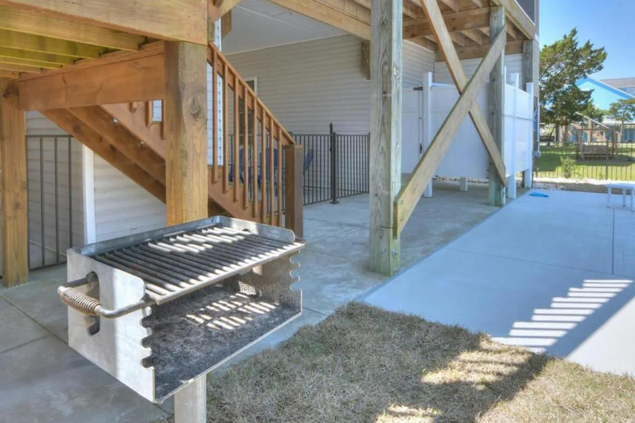 Footprints In The Holiday home Oak Island