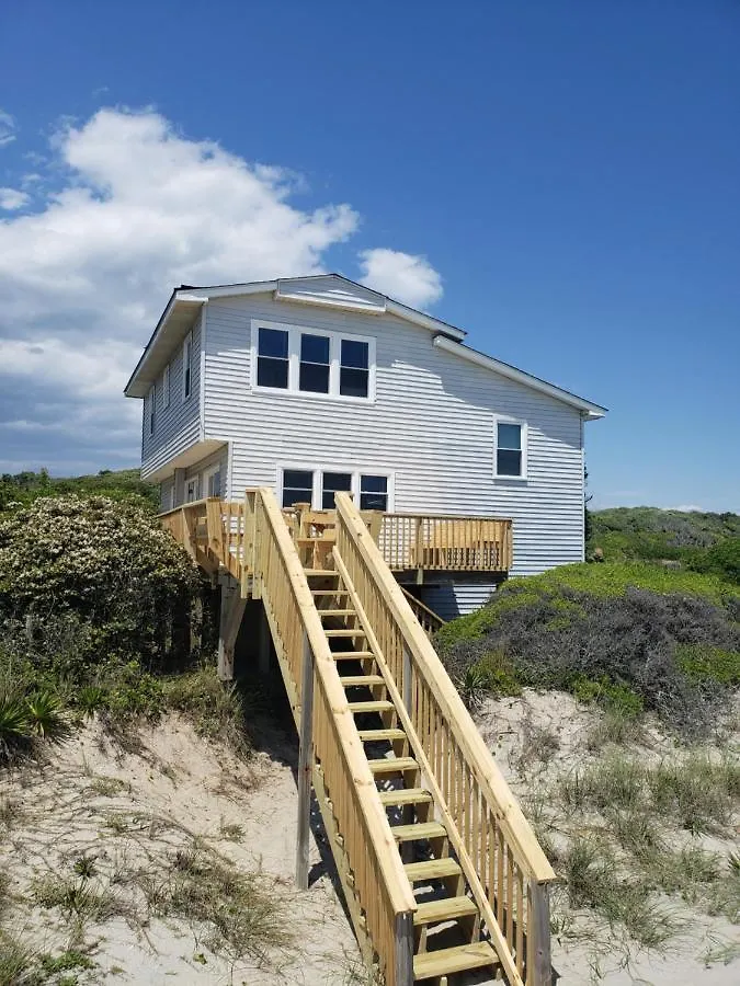 Ocean Front With Spectacular Views! *