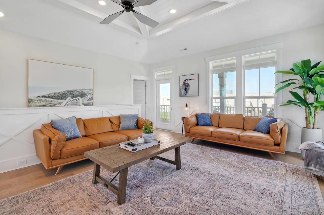 Seas The Day Holiday home Oak Island
