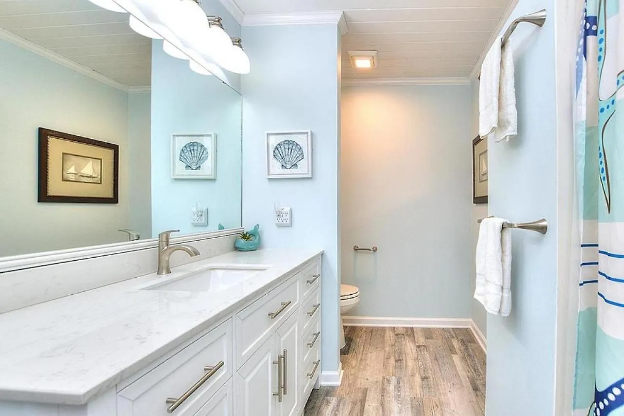 Bloom On The Beach-ssv 3202 Holiday home Oak Island