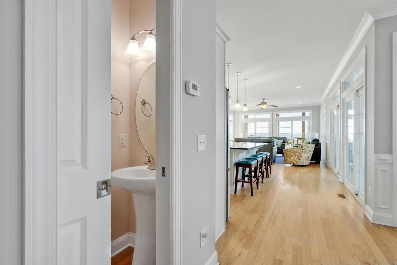 7 Seas Holiday home Oak Island