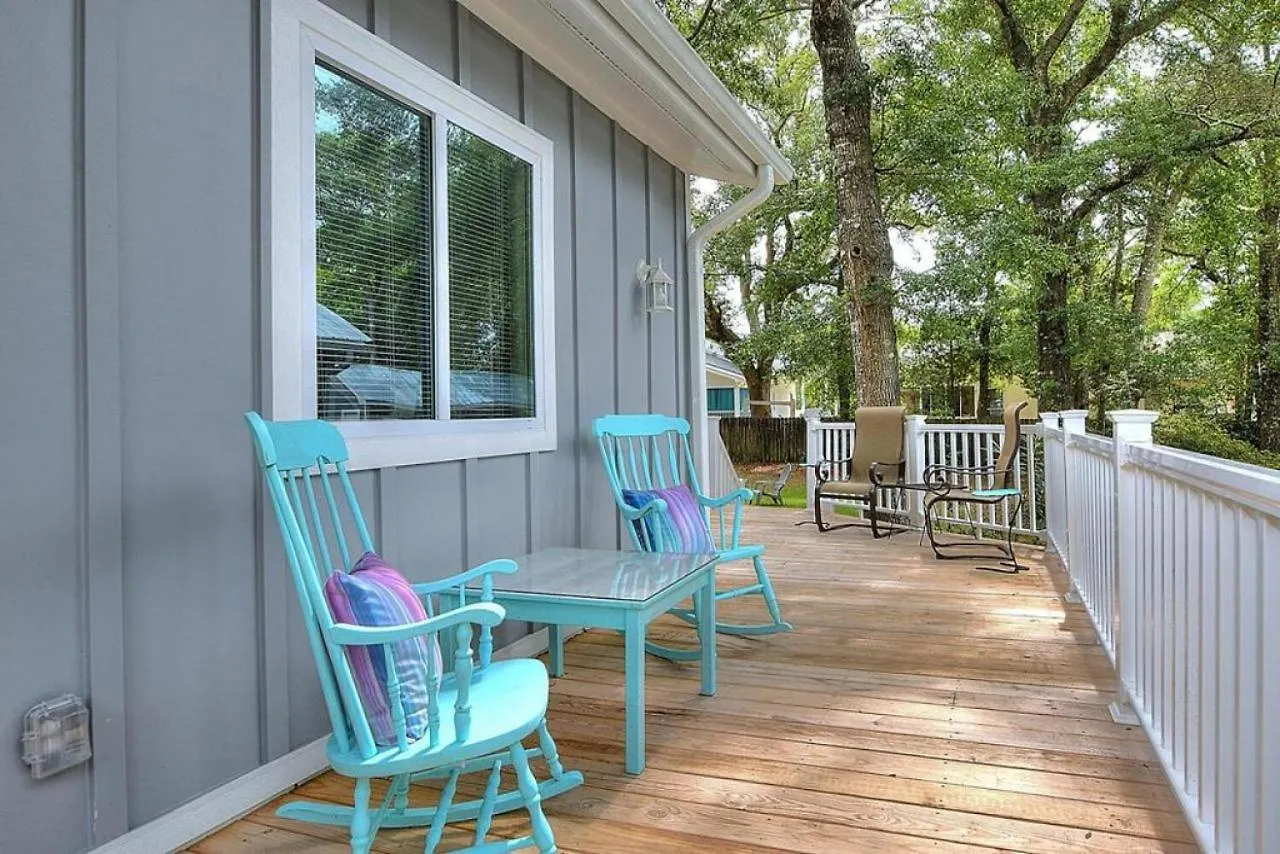 Tranquil Times * Oak Island