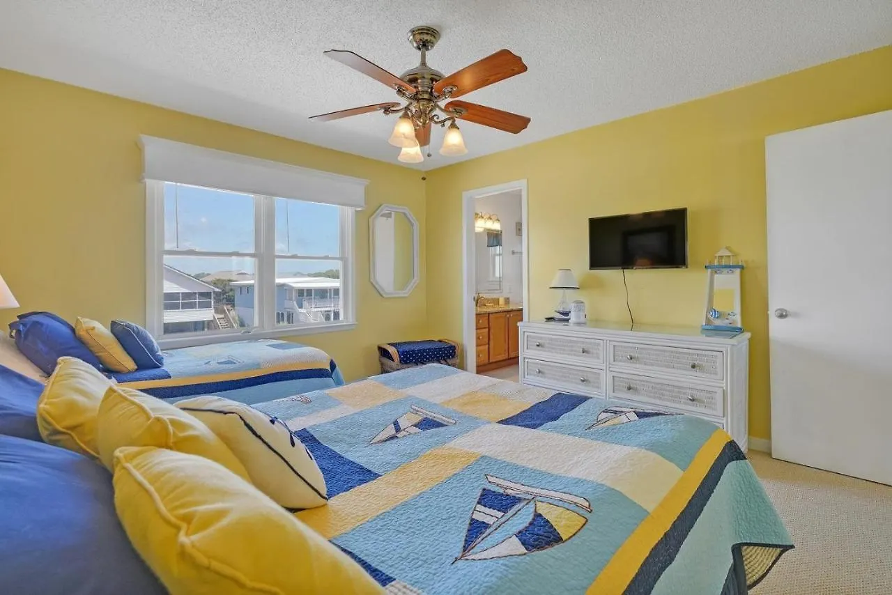 Dune Nuttin Holiday home Oak Island