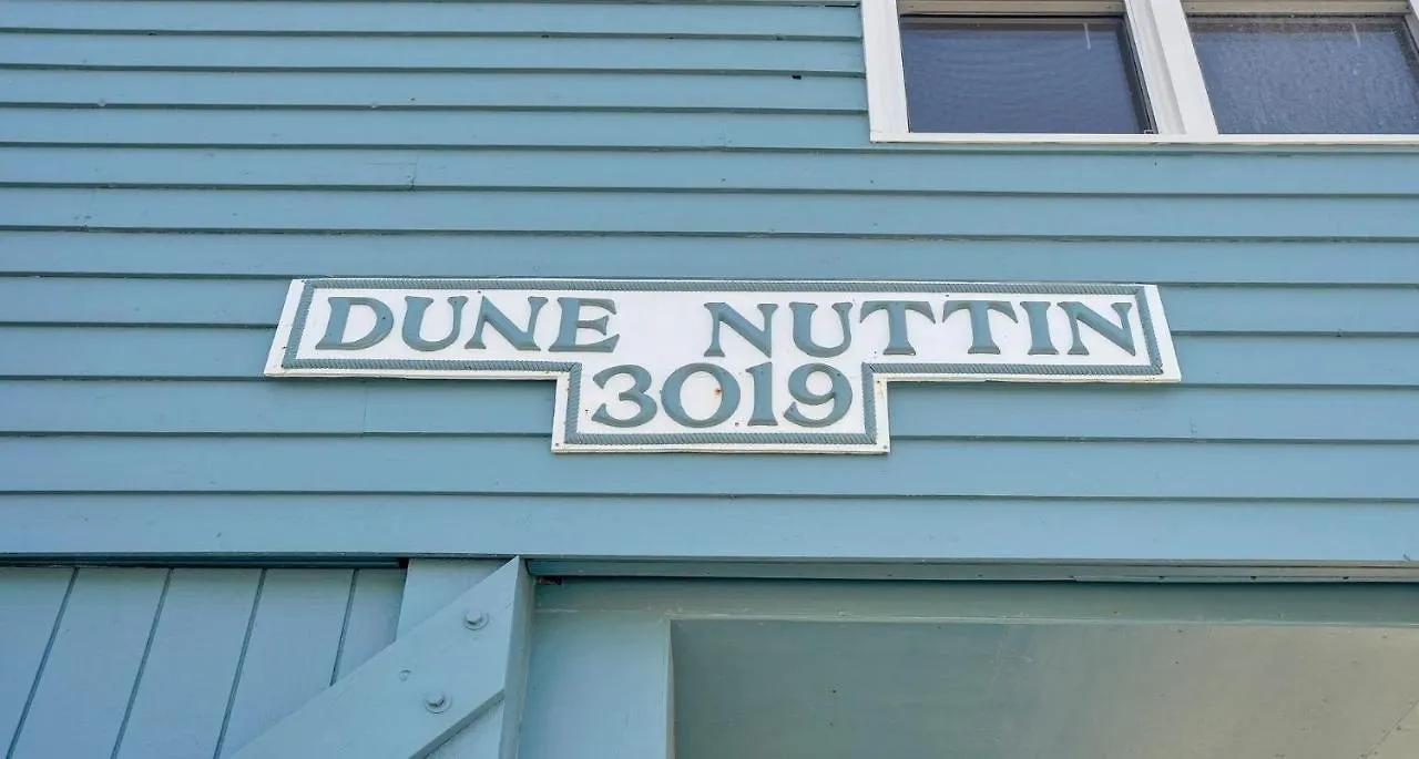 Dune Nuttin Holiday home Oak Island