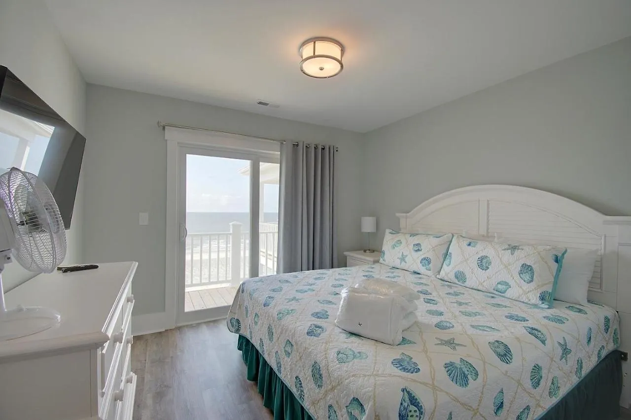 Afterdune Delight * Oak Island