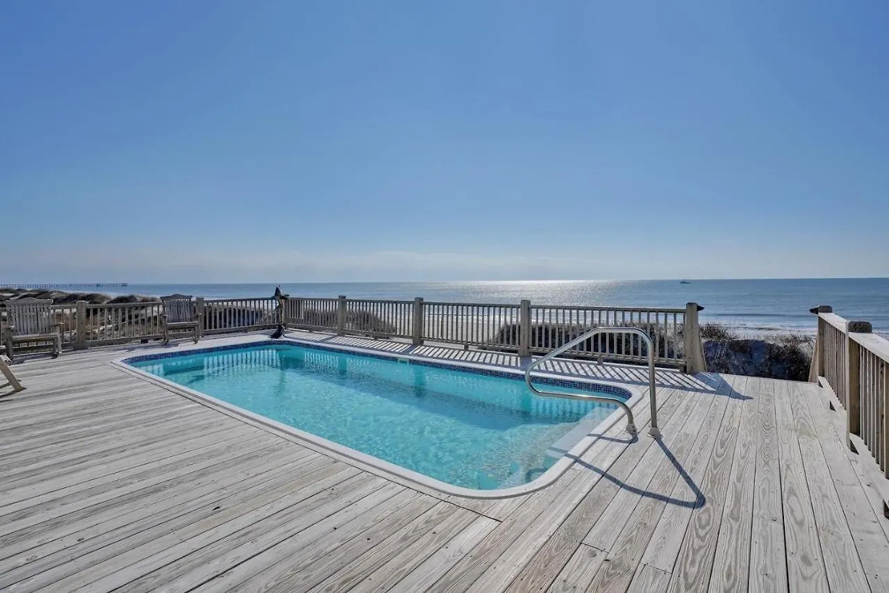 Holiday home 6807 East Drive-the Orange House Oak Island