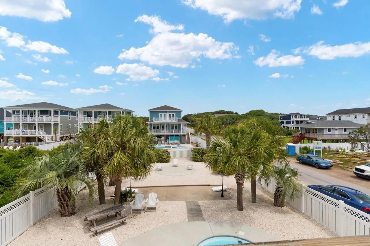 Oasis Oak Island