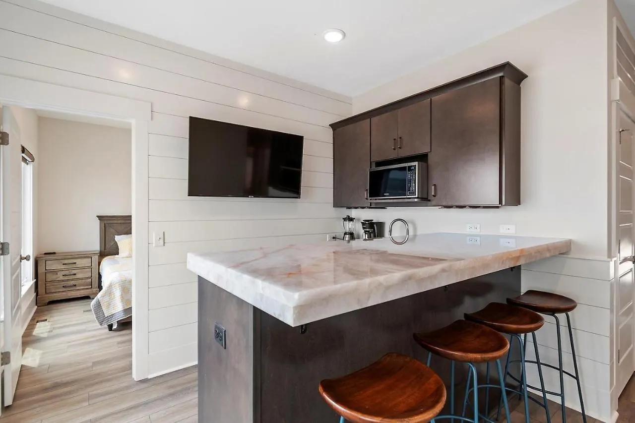 10 Oars Oak Island