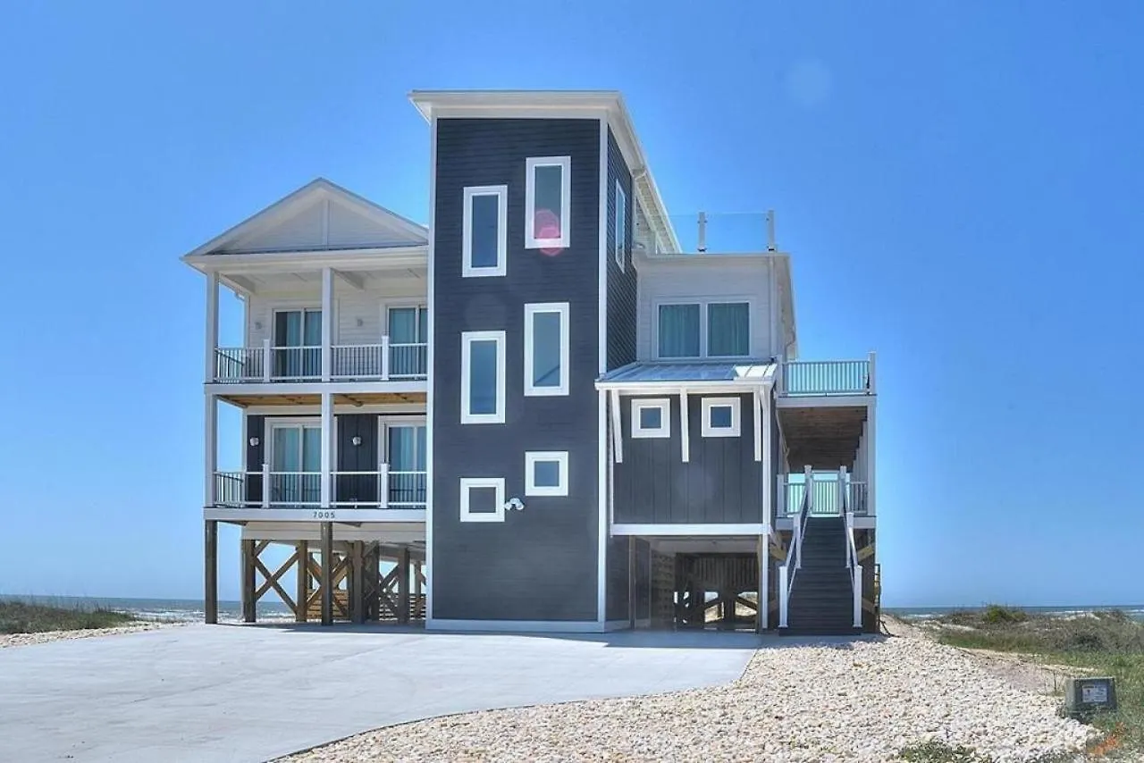 Lands End Holiday home Oak Island