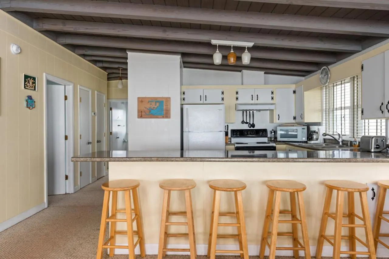 Admiral's Quarters By Oak Island