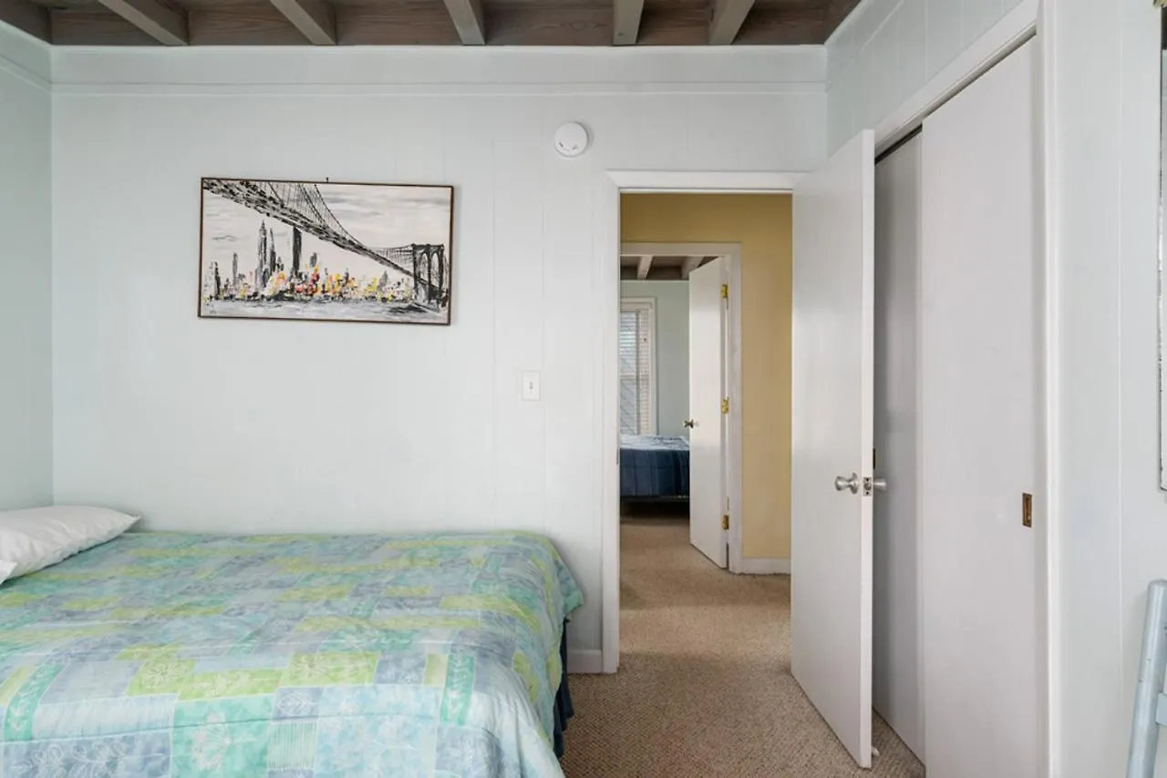 Holiday home Admiral's Quarters By