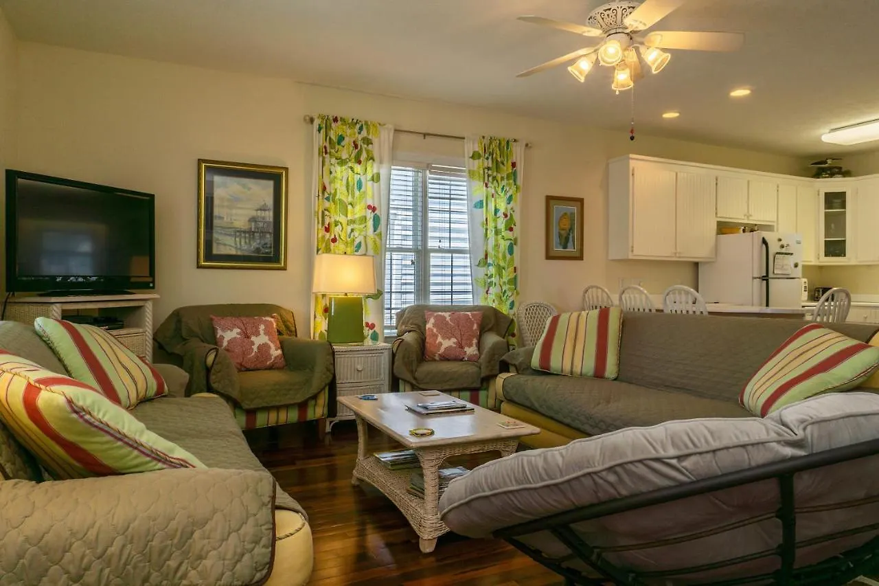Joy By Holiday home