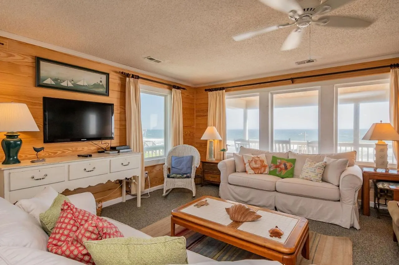 Holiday home Barracks By Oak Island