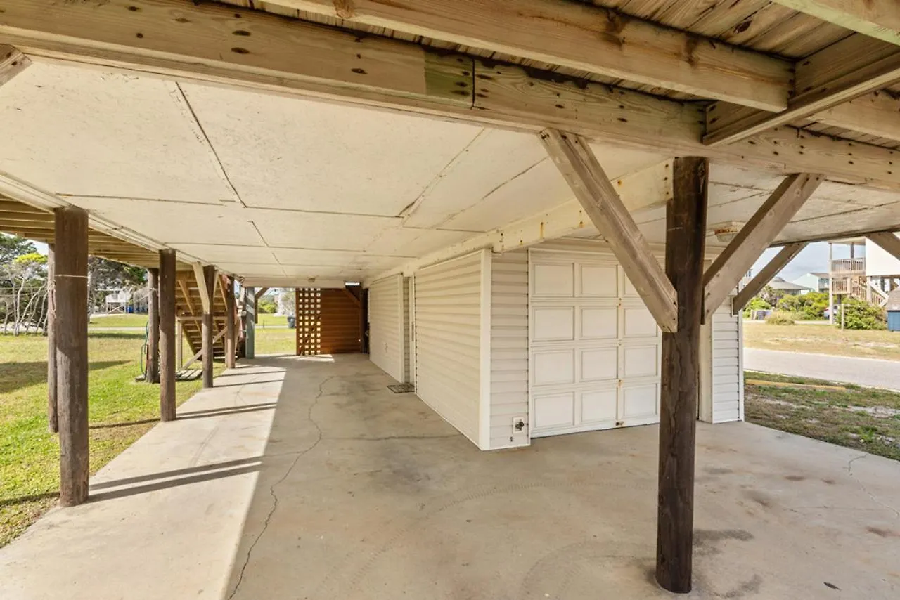 A Music Paradise By Holiday home Oak Island