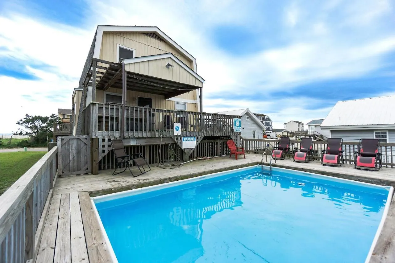 Beachypeachykeen By Holiday home Oak Island