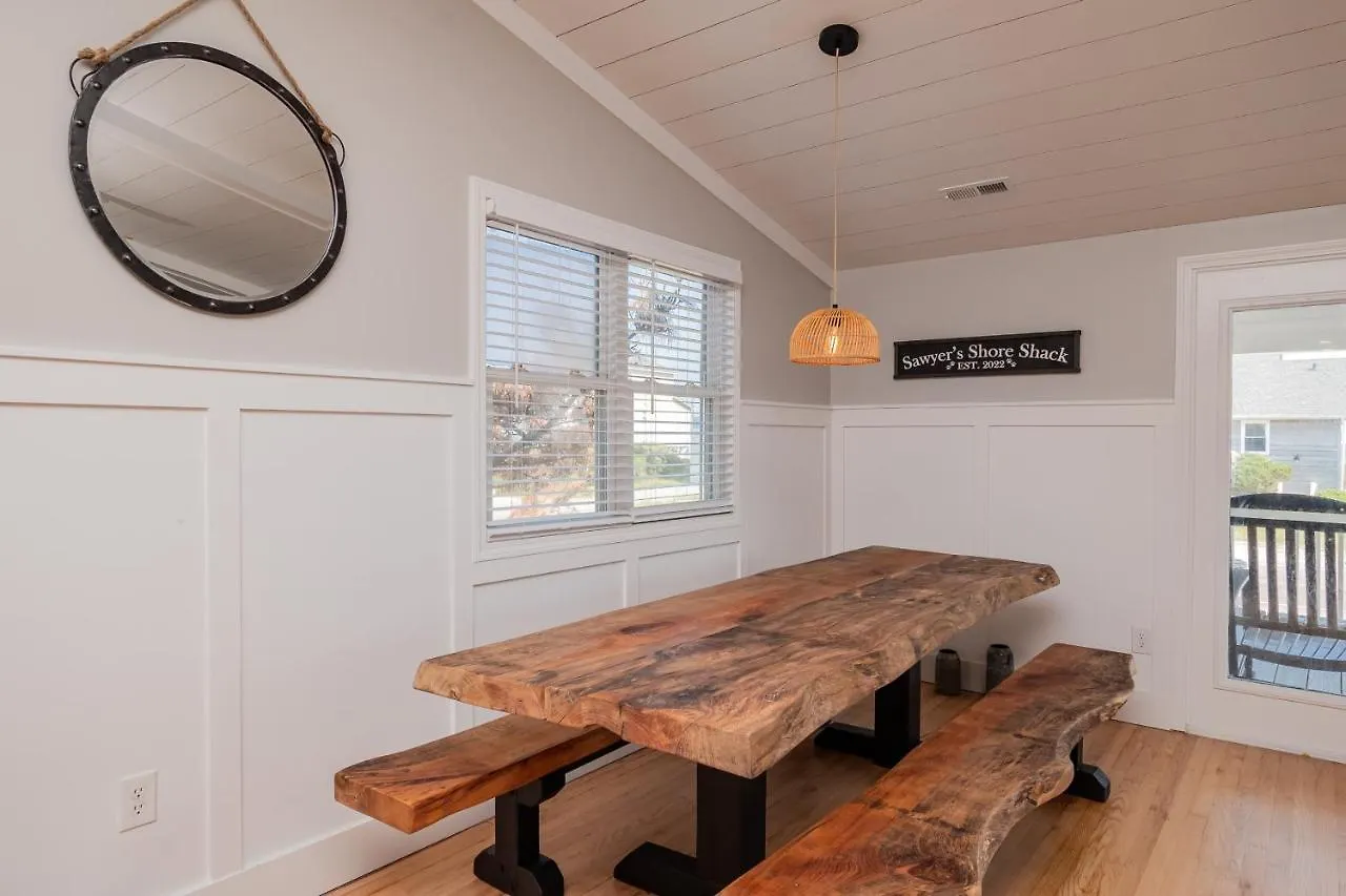 Holiday home Sawyers Shore Shack By