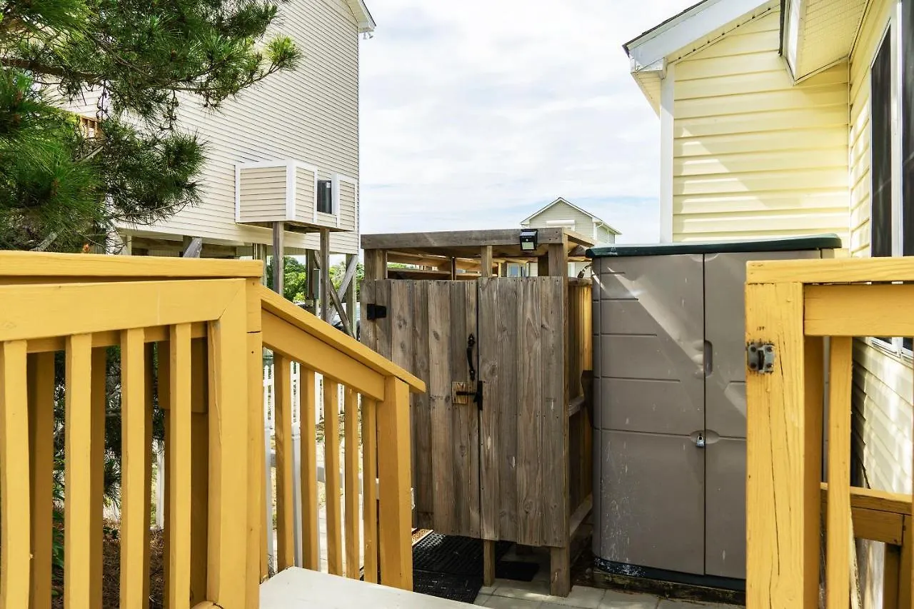 Holiday home Ivy By Oak Island