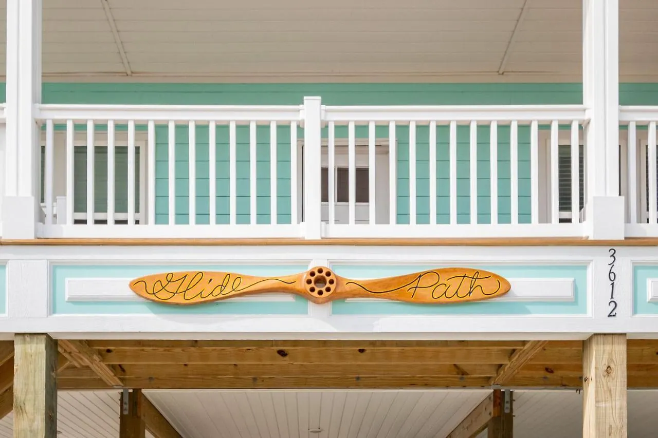 Holiday home Glide Path By Oak Island