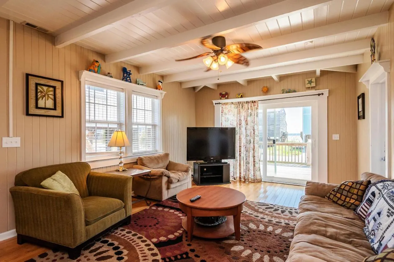 Coastal Breeze By Holiday home *