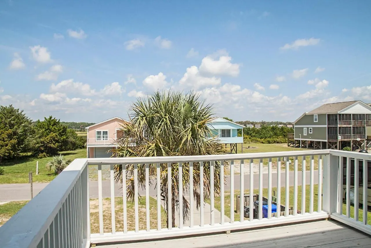 Dont Worry Happy By Holiday home Oak Island