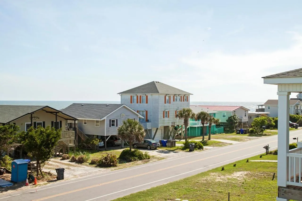 Dont Worry Happy By Holiday home