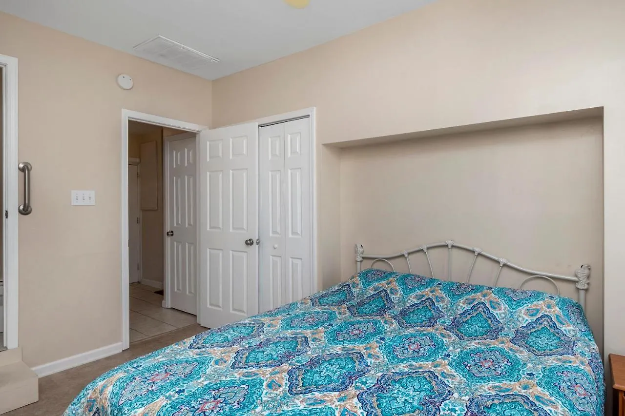 Papas Place By Oak Island