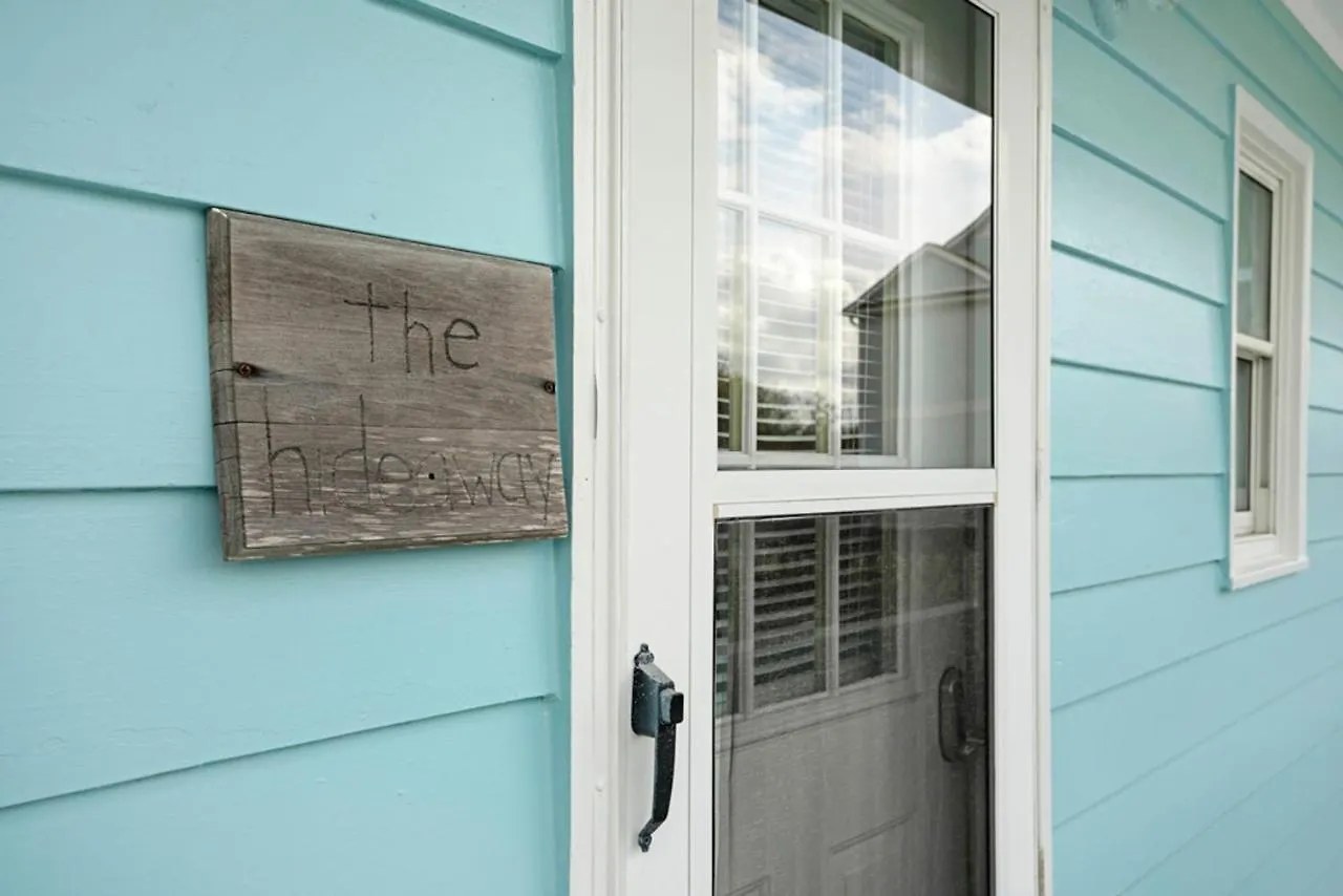 The Hideaway By Apartment *