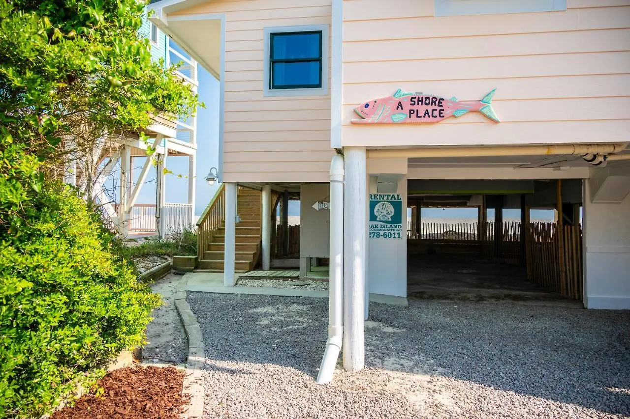 A Shore Place By Holiday home Oak Island