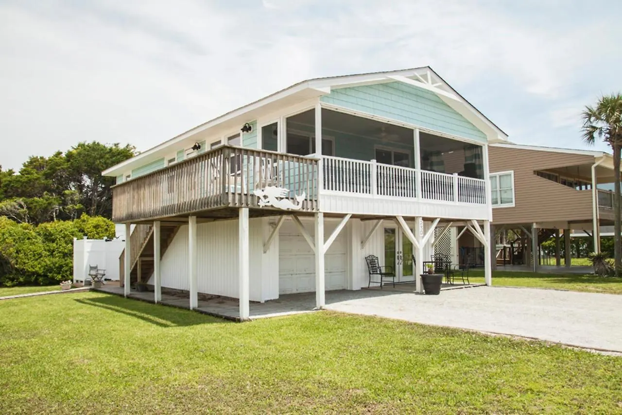 Holiday home Sunkissed 2 By Oak Island