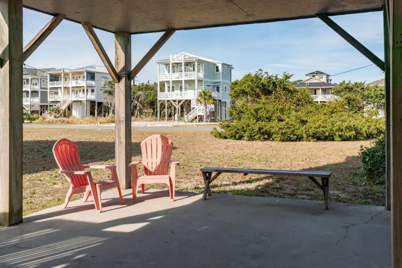 Statehouse By * Oak Island