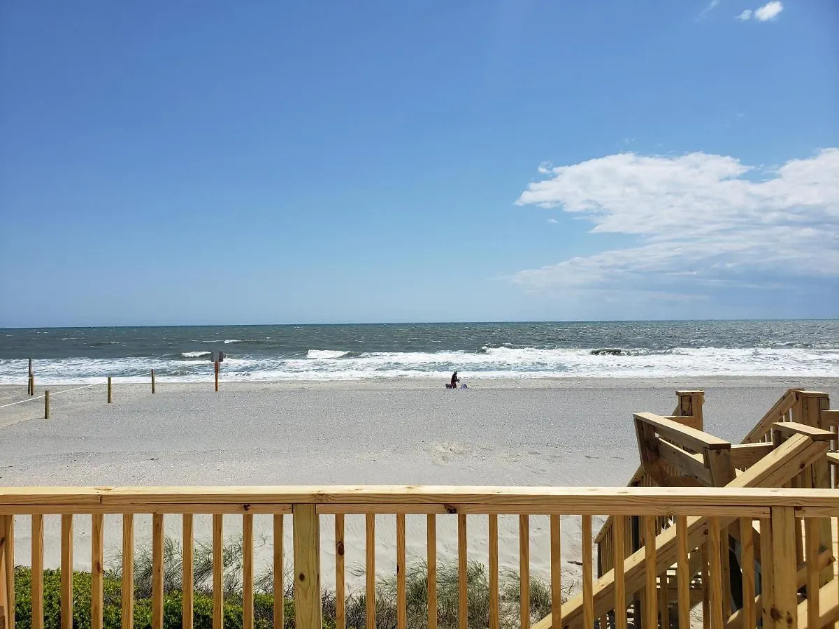 Ocean Front With Spectacular Views!