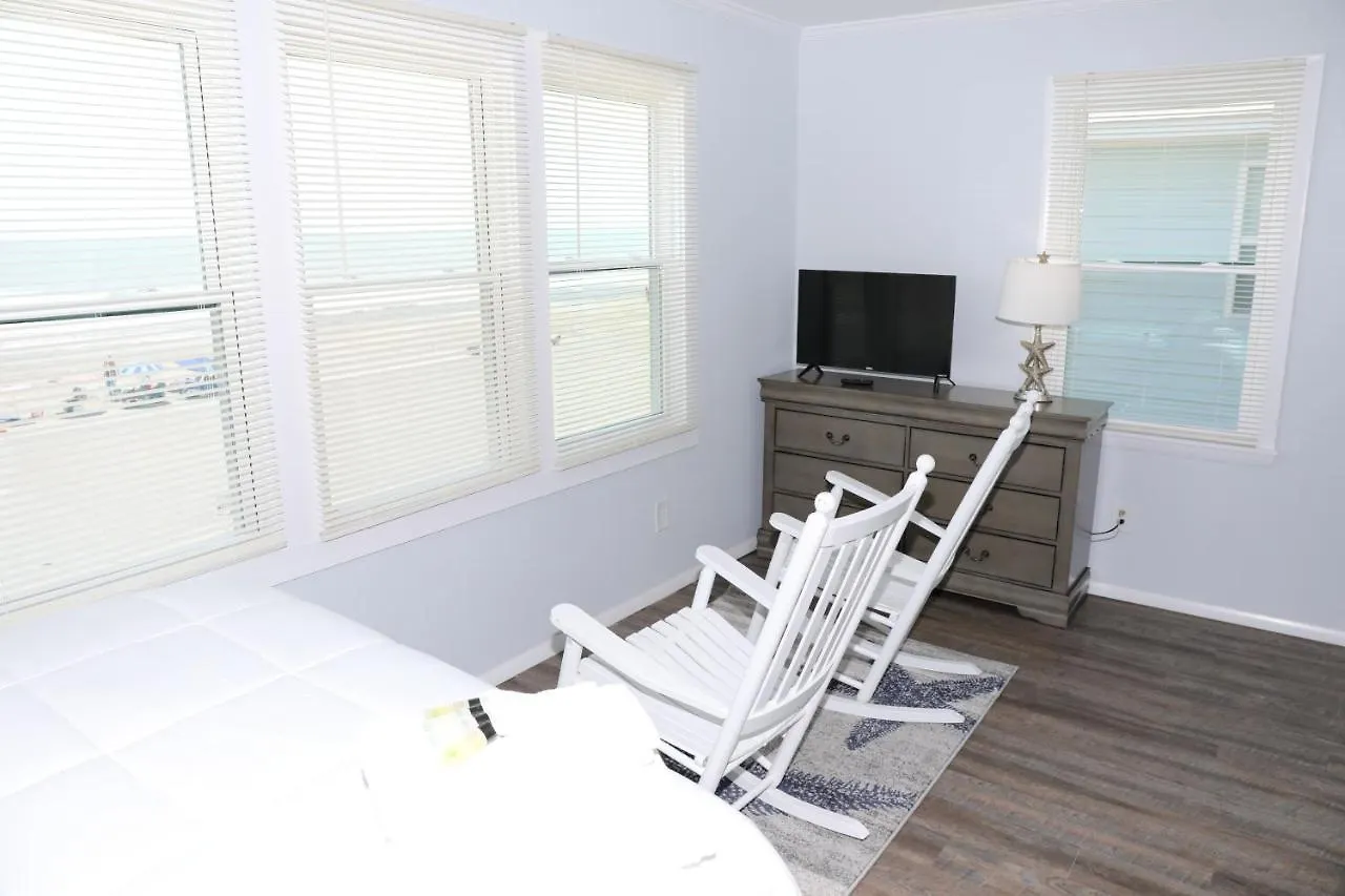 Holiday home Ocean Front With Spectacular Views! *