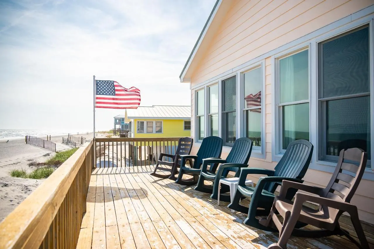 Holiday home A Shore Place By Oak Island