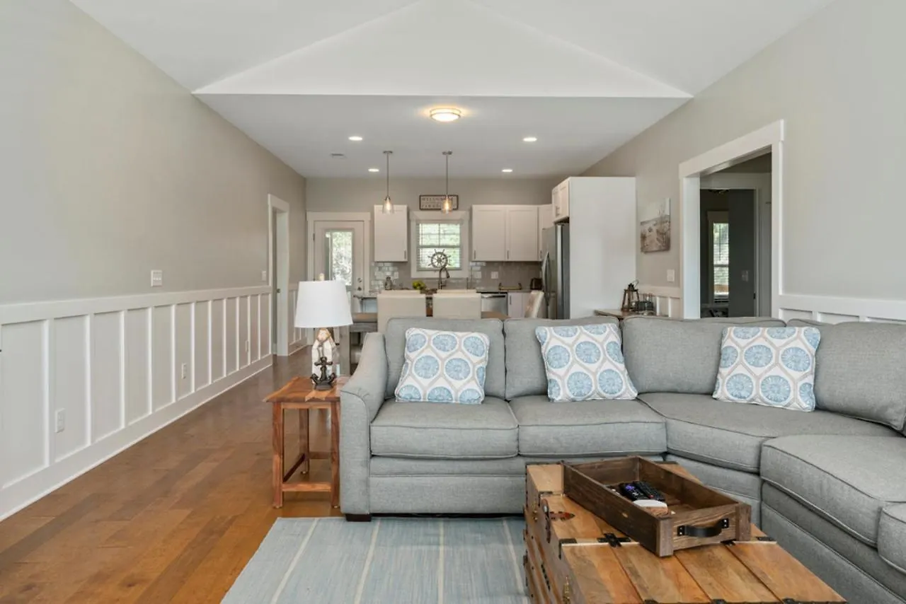 Summer Long By Holiday home Oak Island