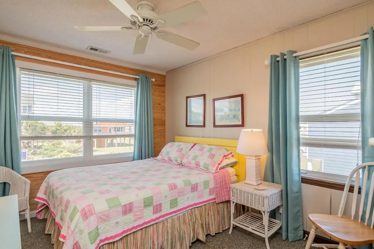 Barracks By Holiday home *