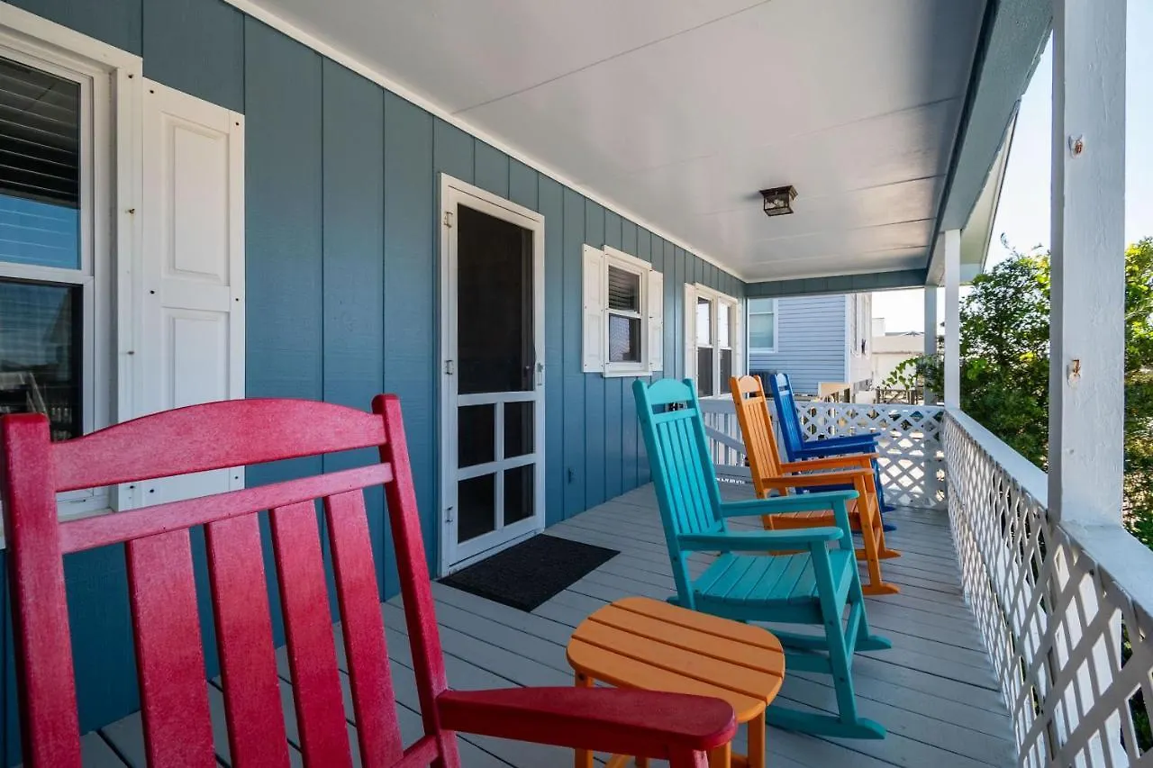 Breeze By Oak Island