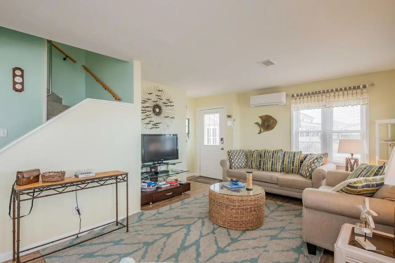 10 Conch Too By Holiday home Oak Island