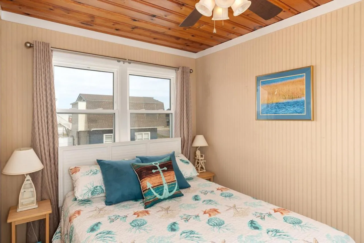 A Music Paradise By Holiday home Oak Island