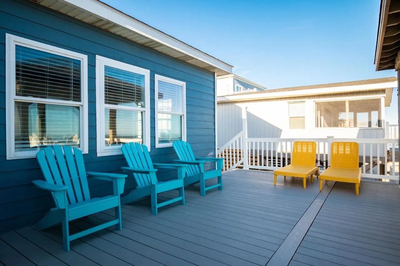 A Little Nauti By Holiday home Oak Island