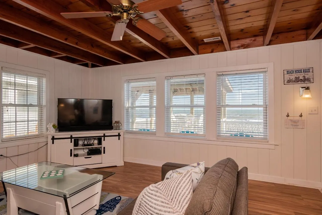 Holiday home A Little Nauti By